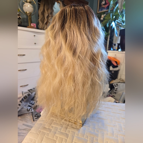 Outre Ria Wig - Picture 6 of 16